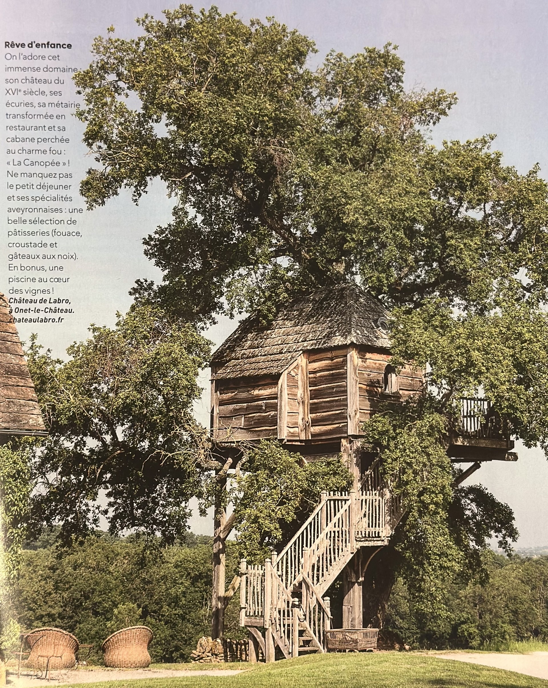 Le Château de Labro dans Art & Décoration – Novembre 2025 : l’éloge d’un domaine hors du temps