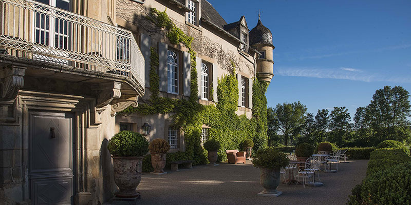 Extérieurs terrasse et par au Château de Labro